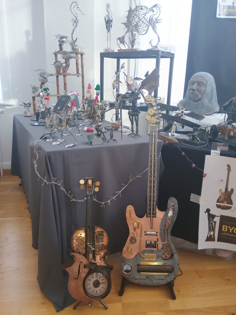 EXPOSITION SCULPTURE METAL BRUNO COTTON