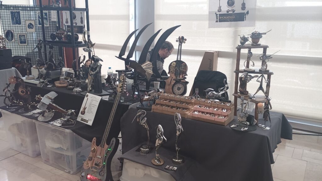 EXPOSITION SCULPTURE METAL BRUNO COTTON