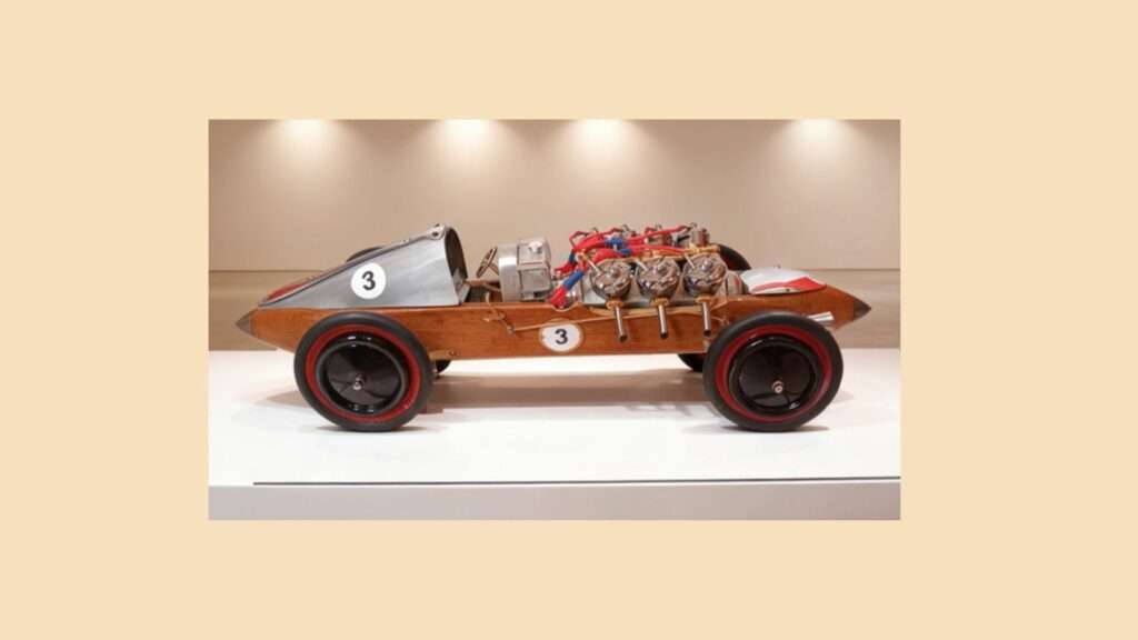 sculpture métal voiture navette