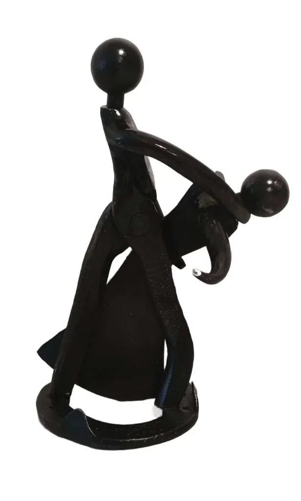 sculpture couple de danseurs en métal recyclé