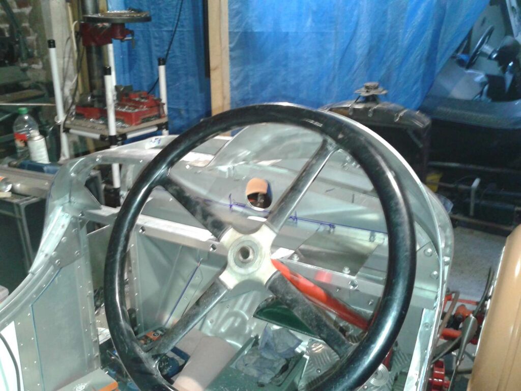 Installation du volant restauré